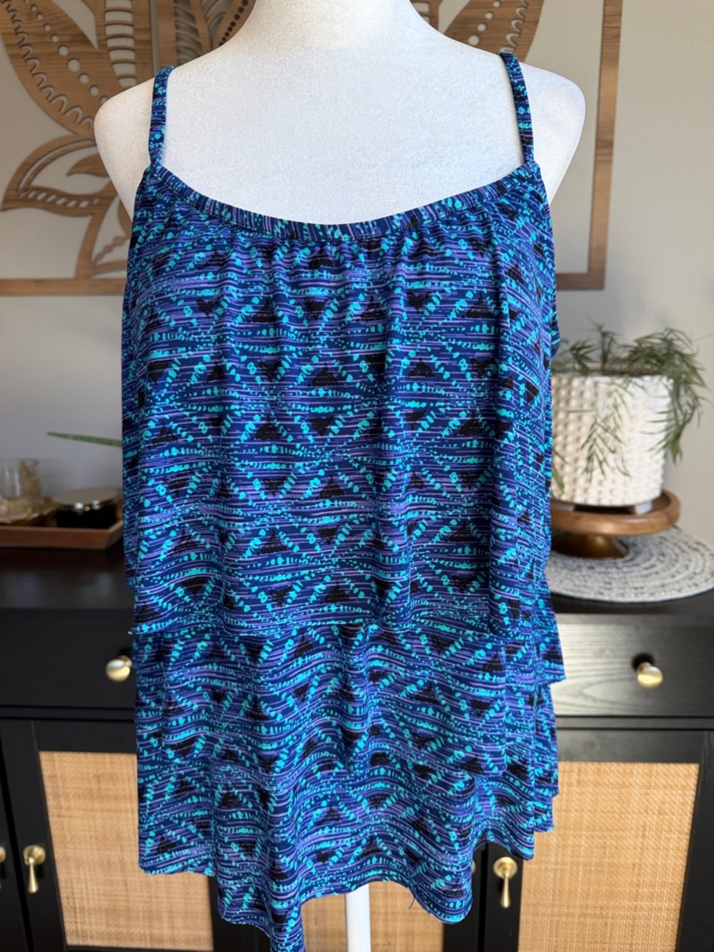 Caribbean Joe Tiered Tankini Top Blue Tribal Print Sz 16 Built-In Bra